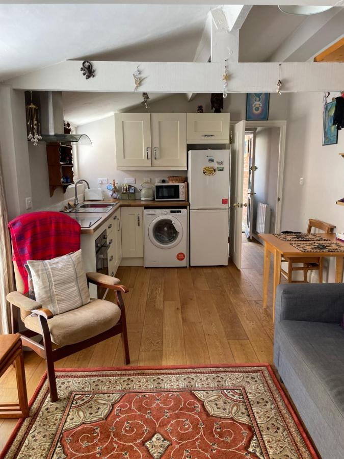 Morning Sun Apartment Глостънбъри Екстериор снимка